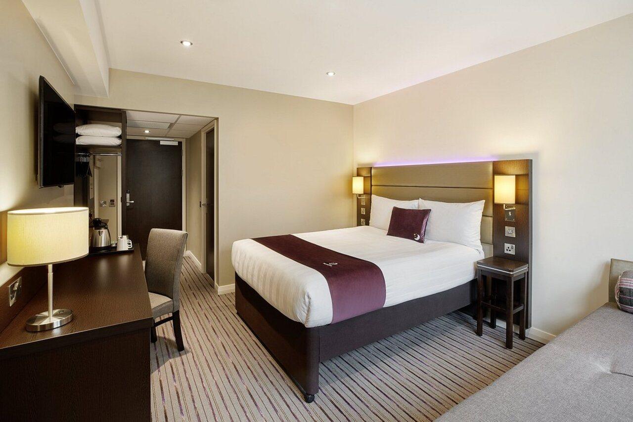 Premier Inn 布伦特伍德 外观 照片