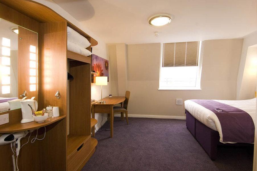 Premier Inn 布伦特伍德 外观 照片