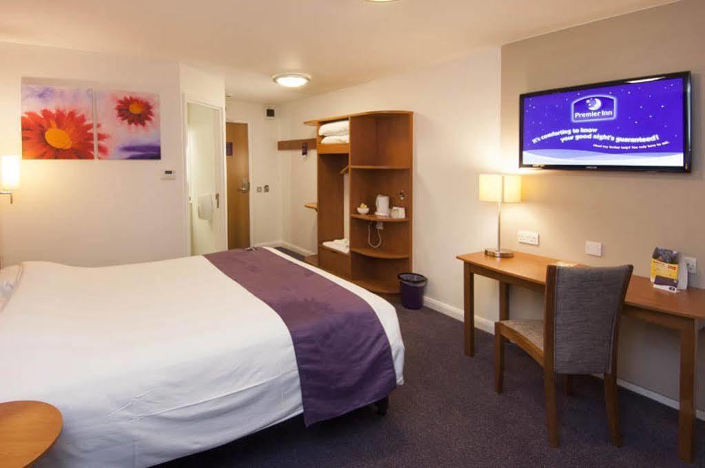 Premier Inn 布伦特伍德 外观 照片